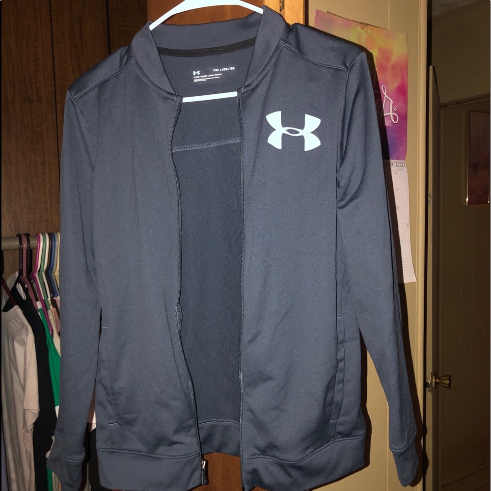 Big Boys Under Armour Sweater Bundle